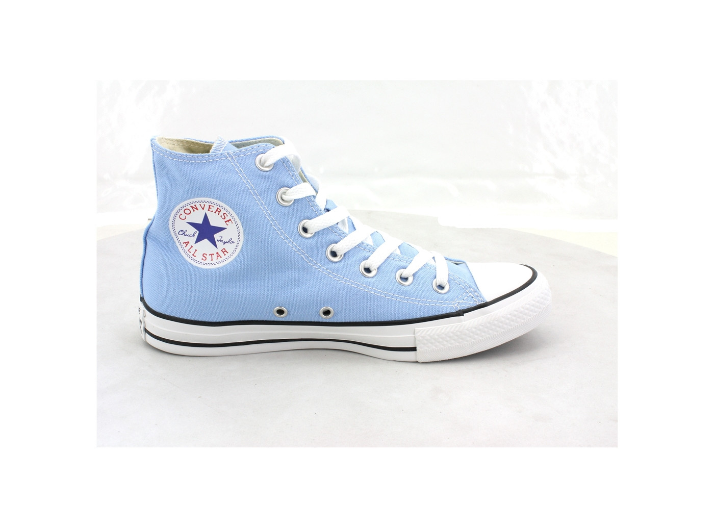 converse bleu pale