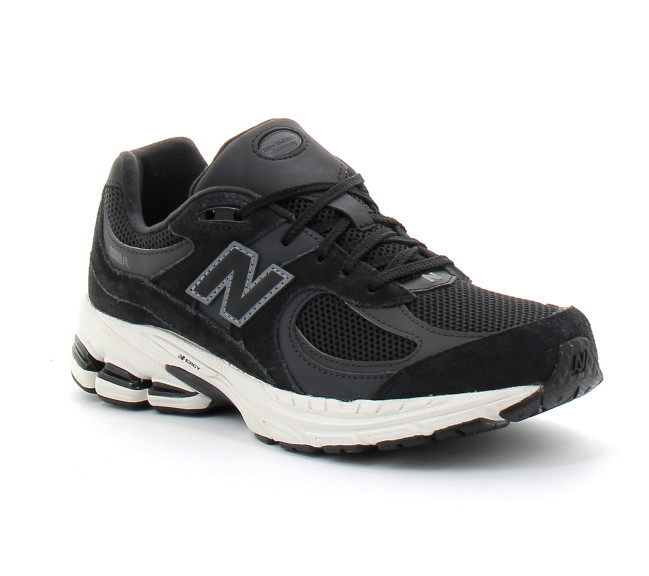 new balance 2002 black gc2002bk
