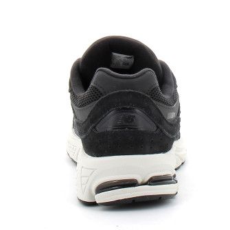 new balance 2002 black gc2002bk